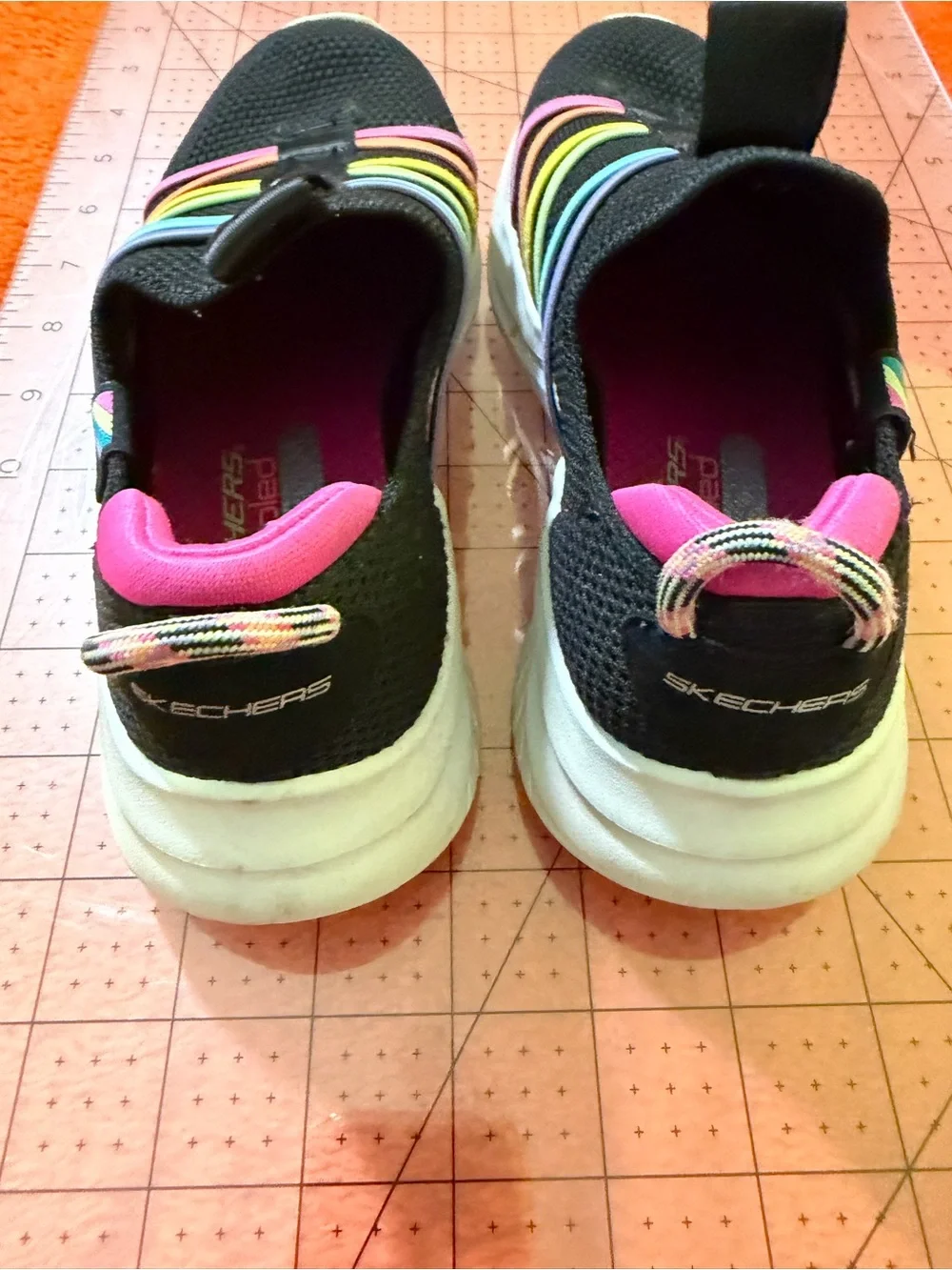 Skechers Girls Size 1 Black Rainbow Slip On Sneakers Air Cooled Memory Foam